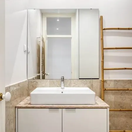 Com Banheiro Privativo Na Baixa Homestay szállás Lisboa