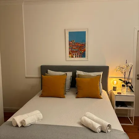 Com Banheiro Privativo Na Baixa